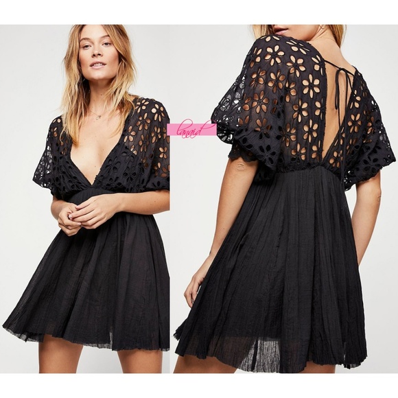 Free People Dresses & Skirts - FP Bella Note Black Cutouts Cut-Out V-Neck Eyelet